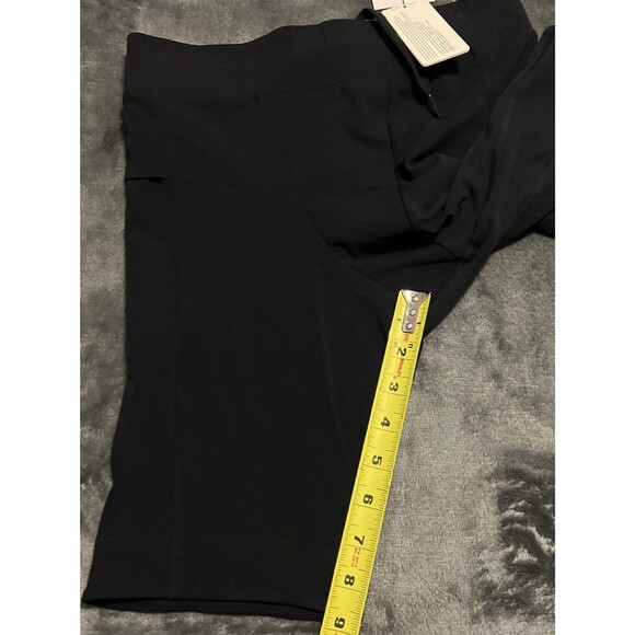 SMALL Nike Yoga Dri-FIT Tight Black Shorts DQ4890-010 Mens - Picture 4 of 7